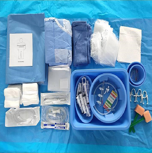 Kertakäyttöinen angiografinen menettelypakkaus